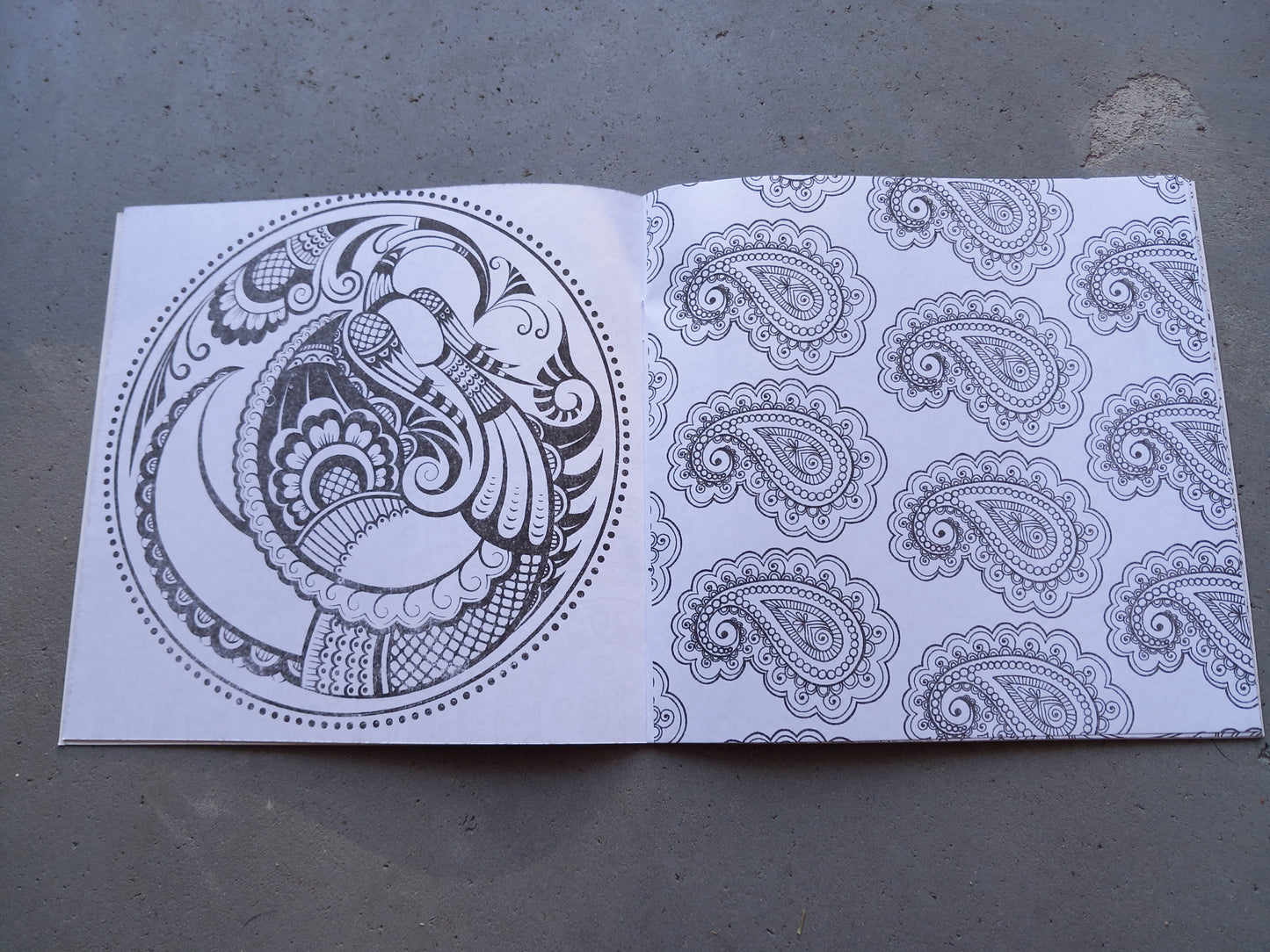 Mandala malebog, 24 sider
