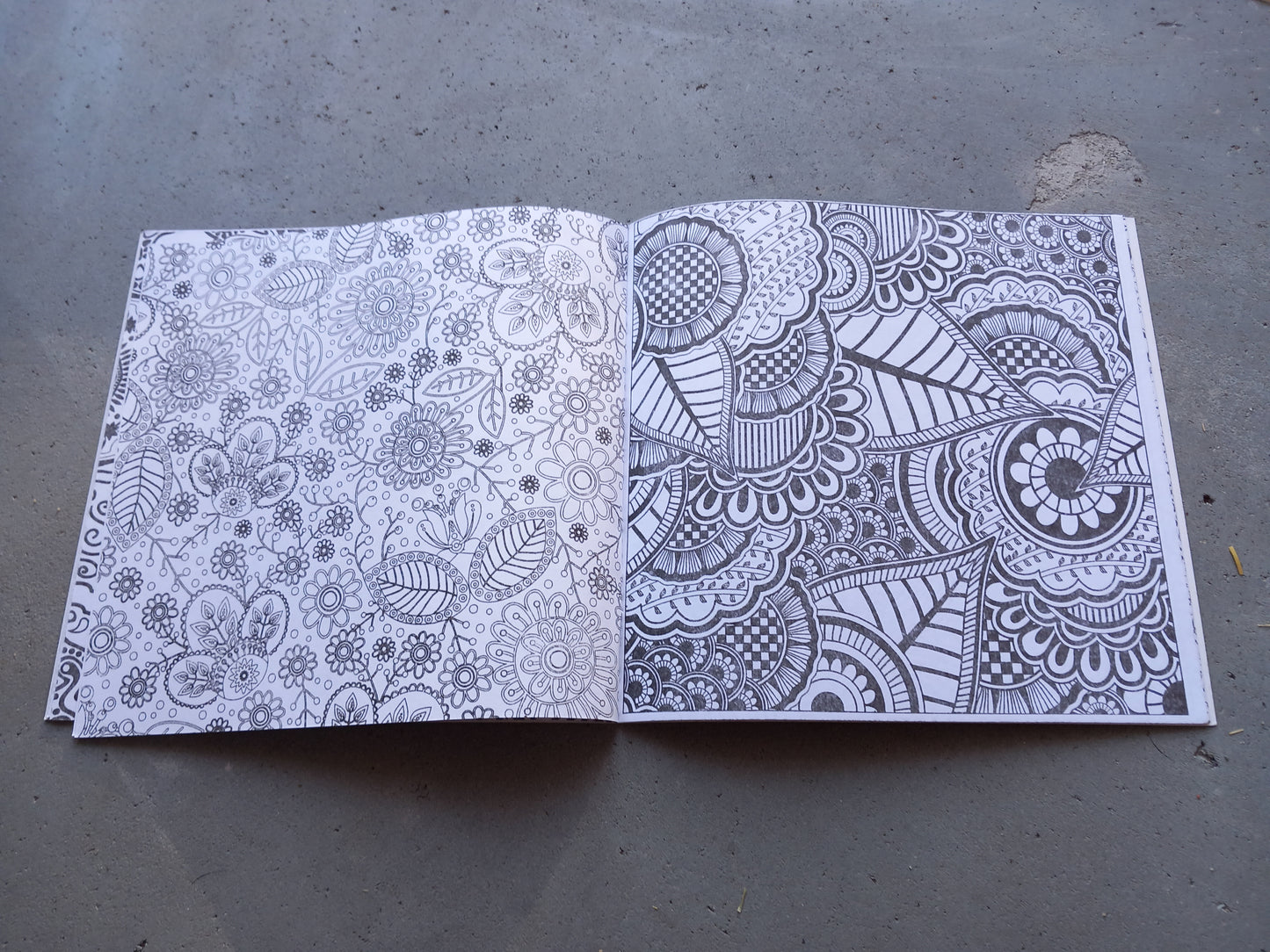 Mandala malebog, 24 sider