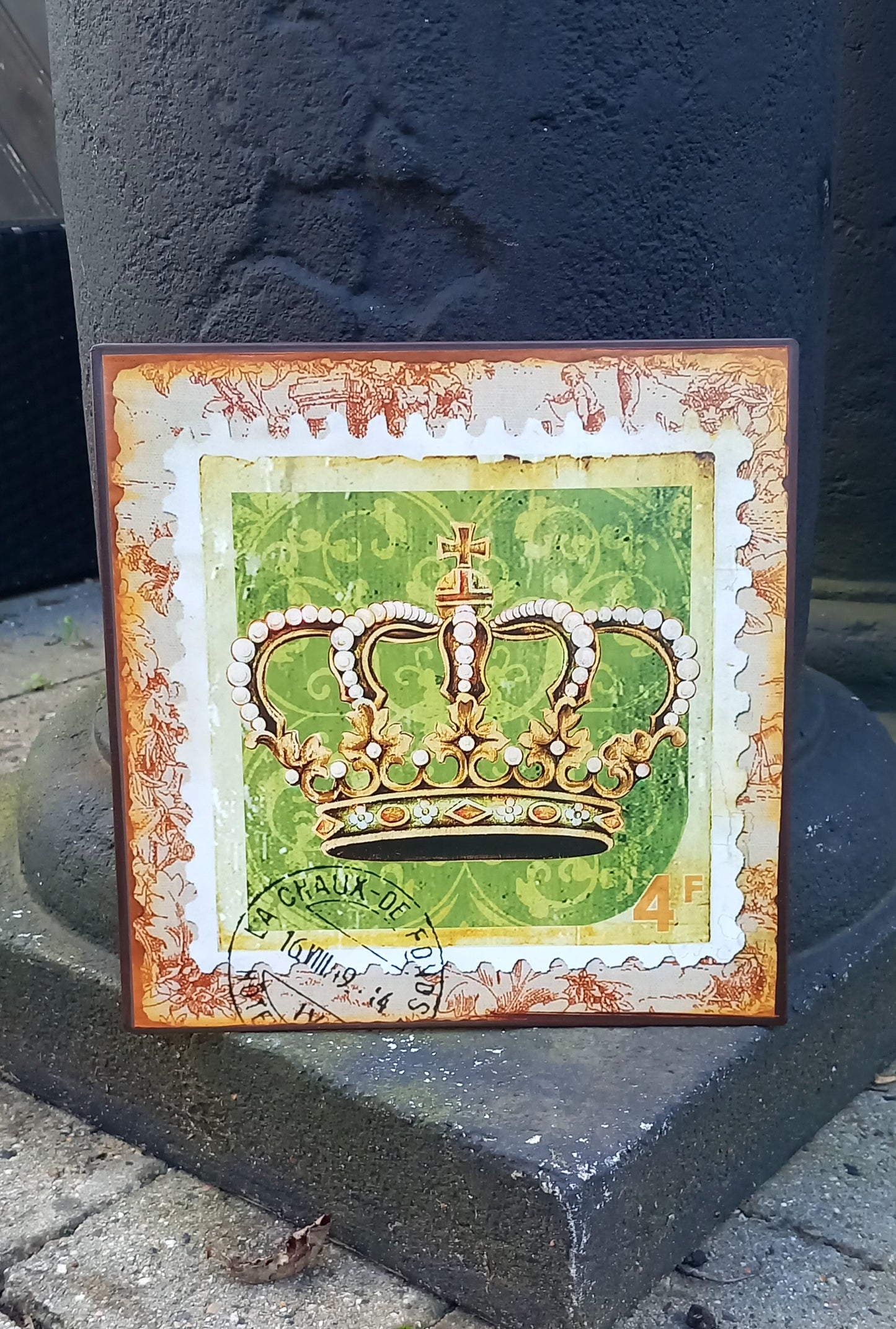 Skilt, metal med krone