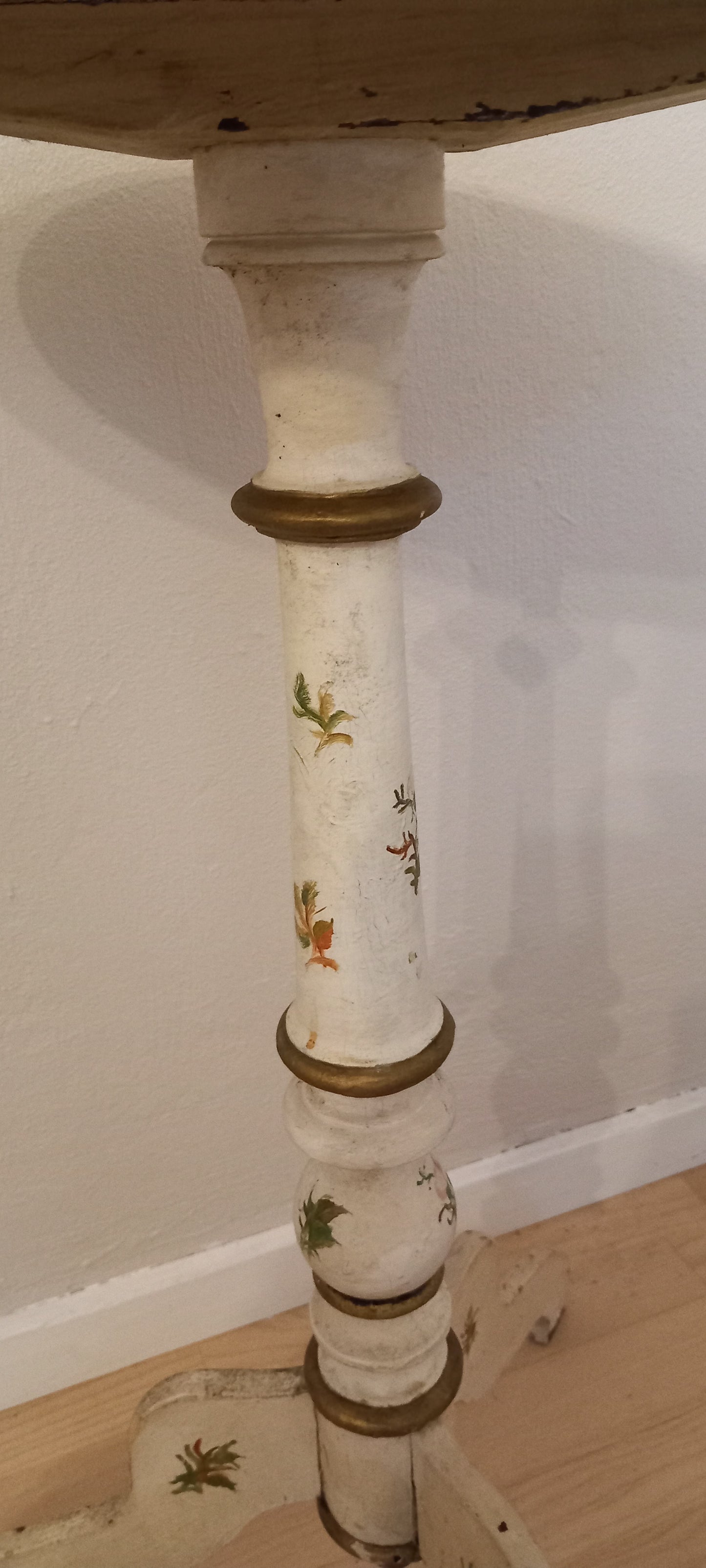 Sidebord,blomstret