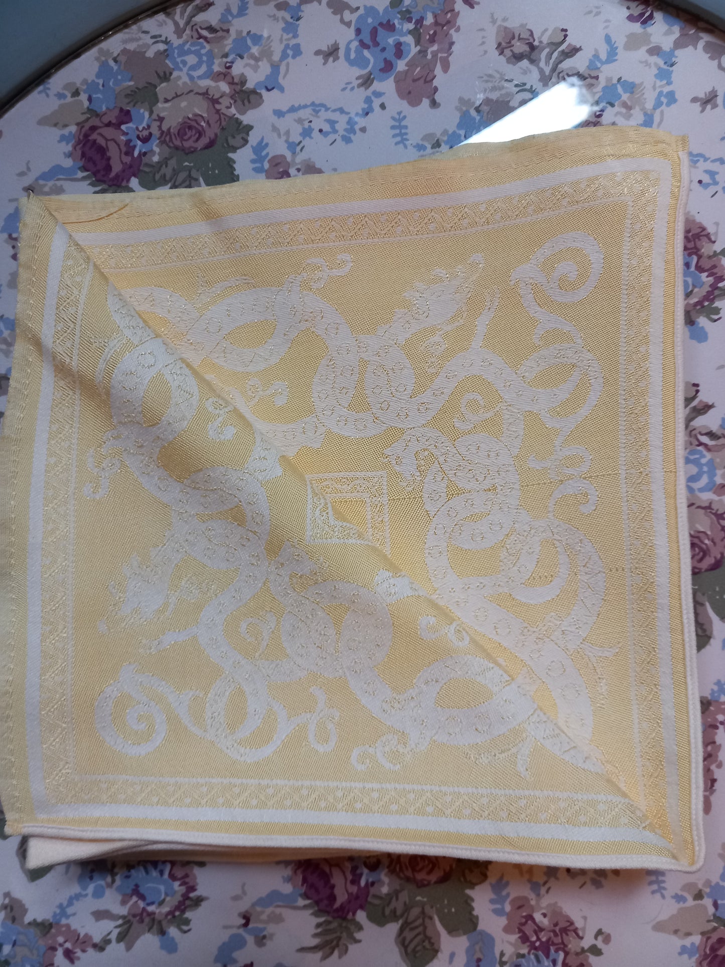 6 stk mundservietter, sart gule