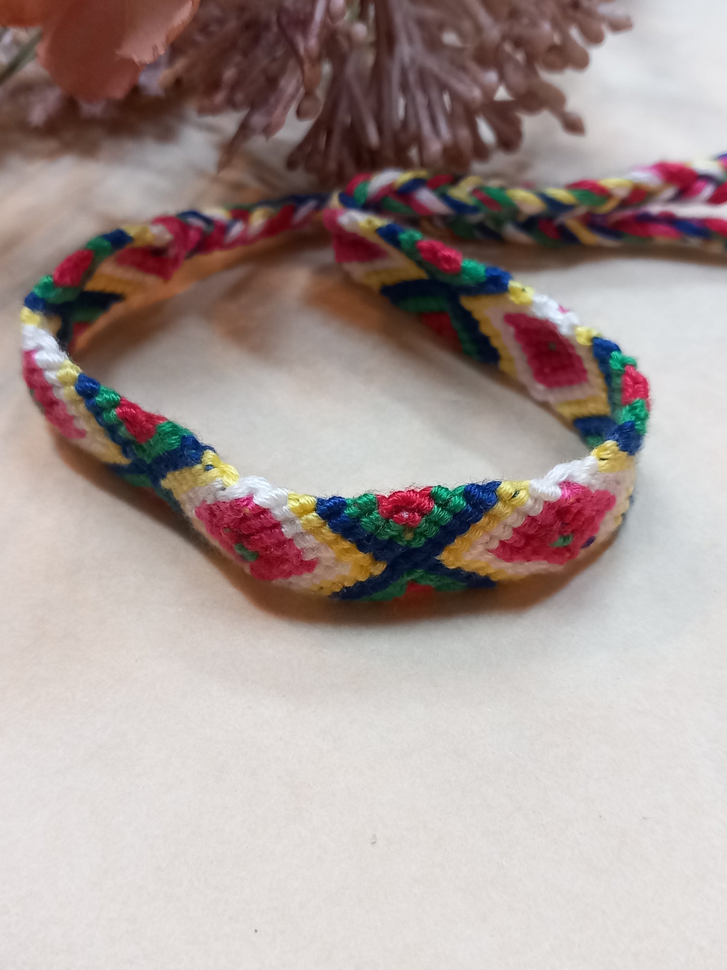 Armbånd, knyttet, flere farver