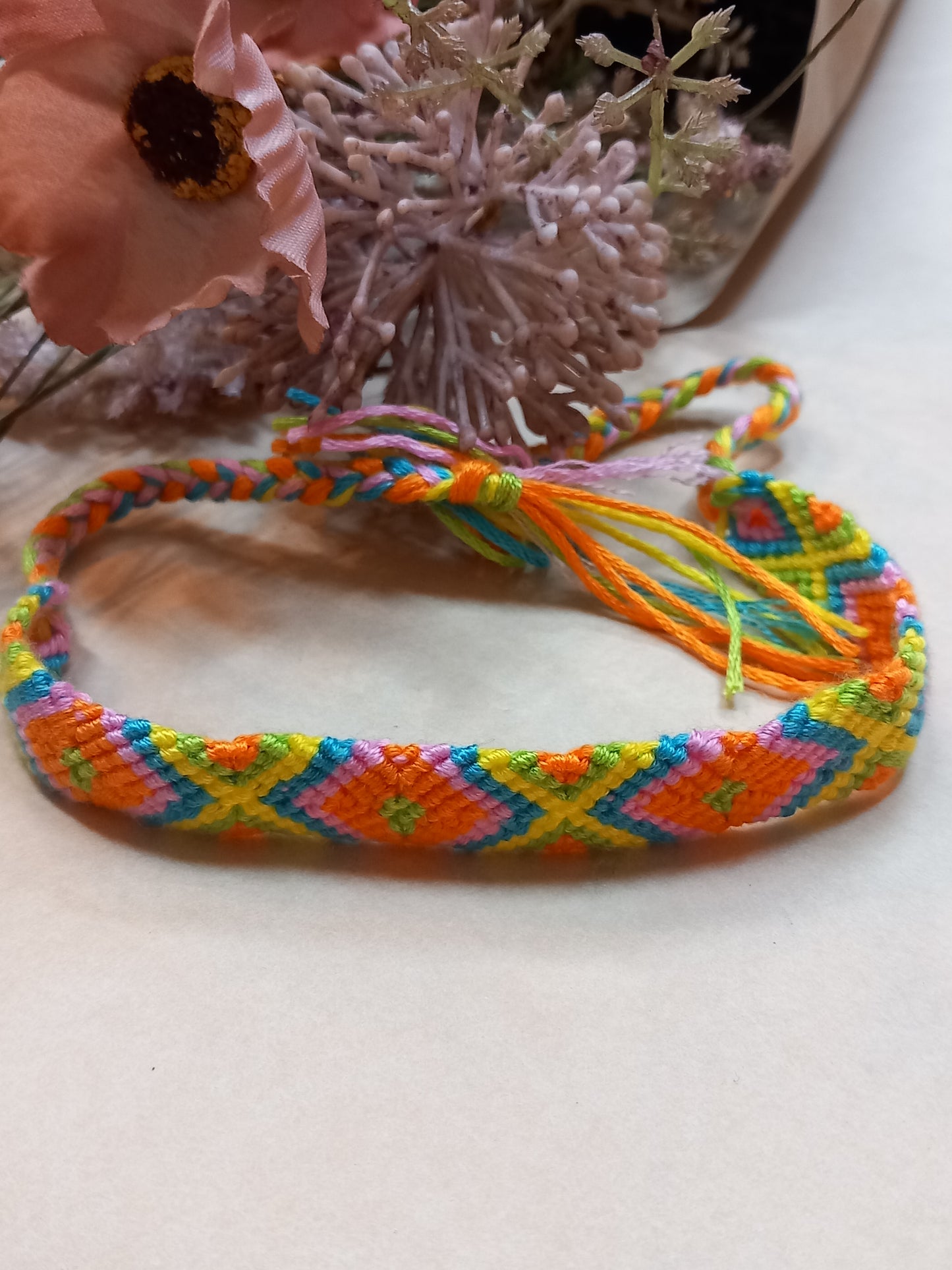 Armbånd, knyttet, flere farver