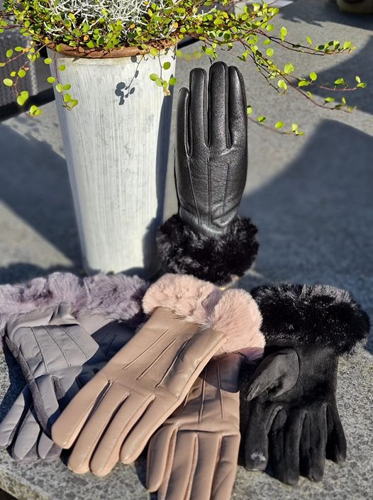 Handsker i skind og ruskind
