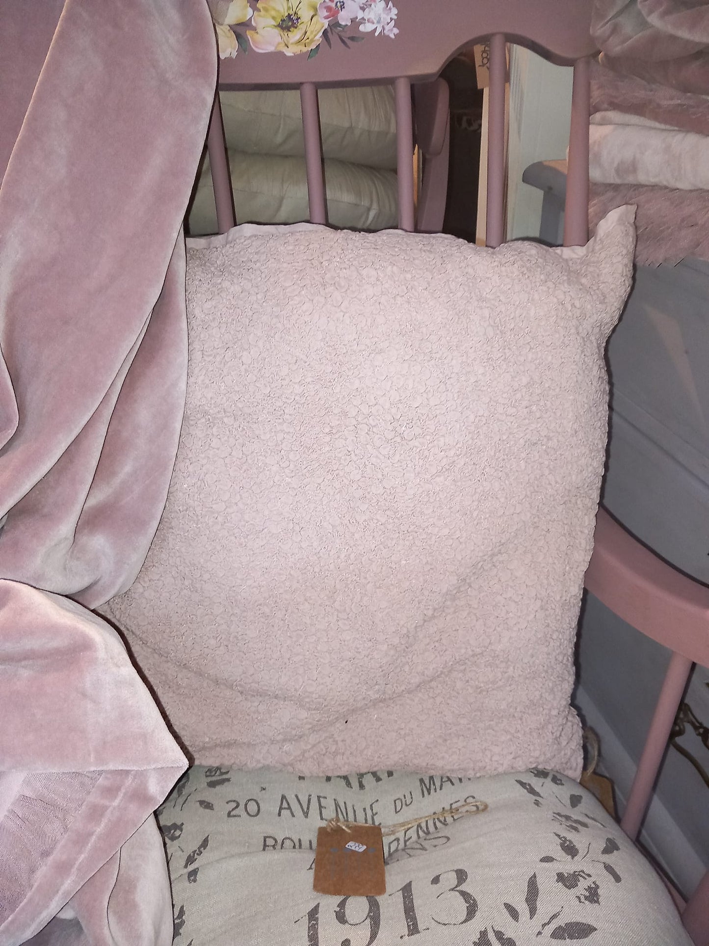 Sofapude, med inderpude, lys blommefarvet