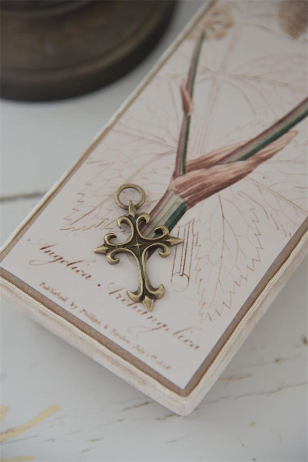 Kors – 48 X 31 mm, 10 stk