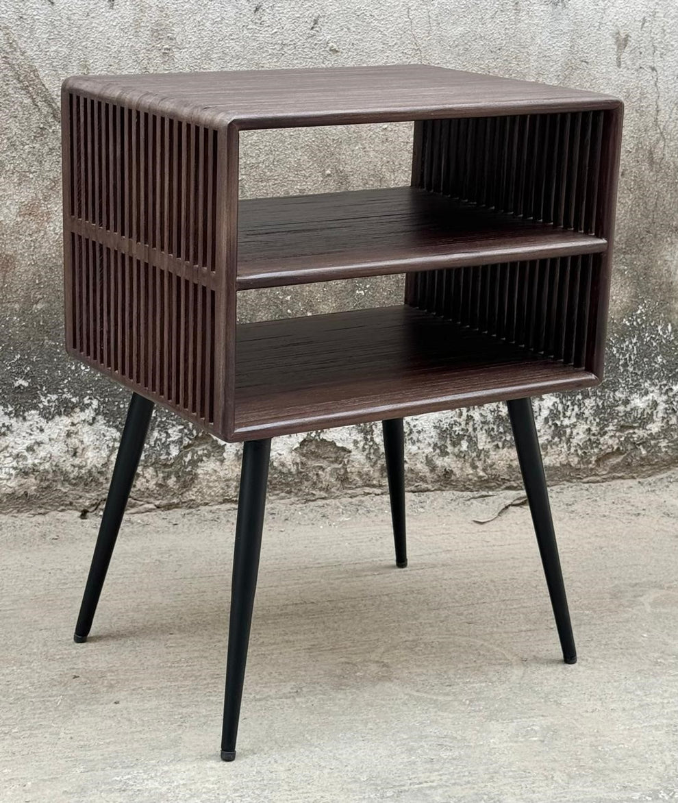 Bord i Genanvendt Teaktræ