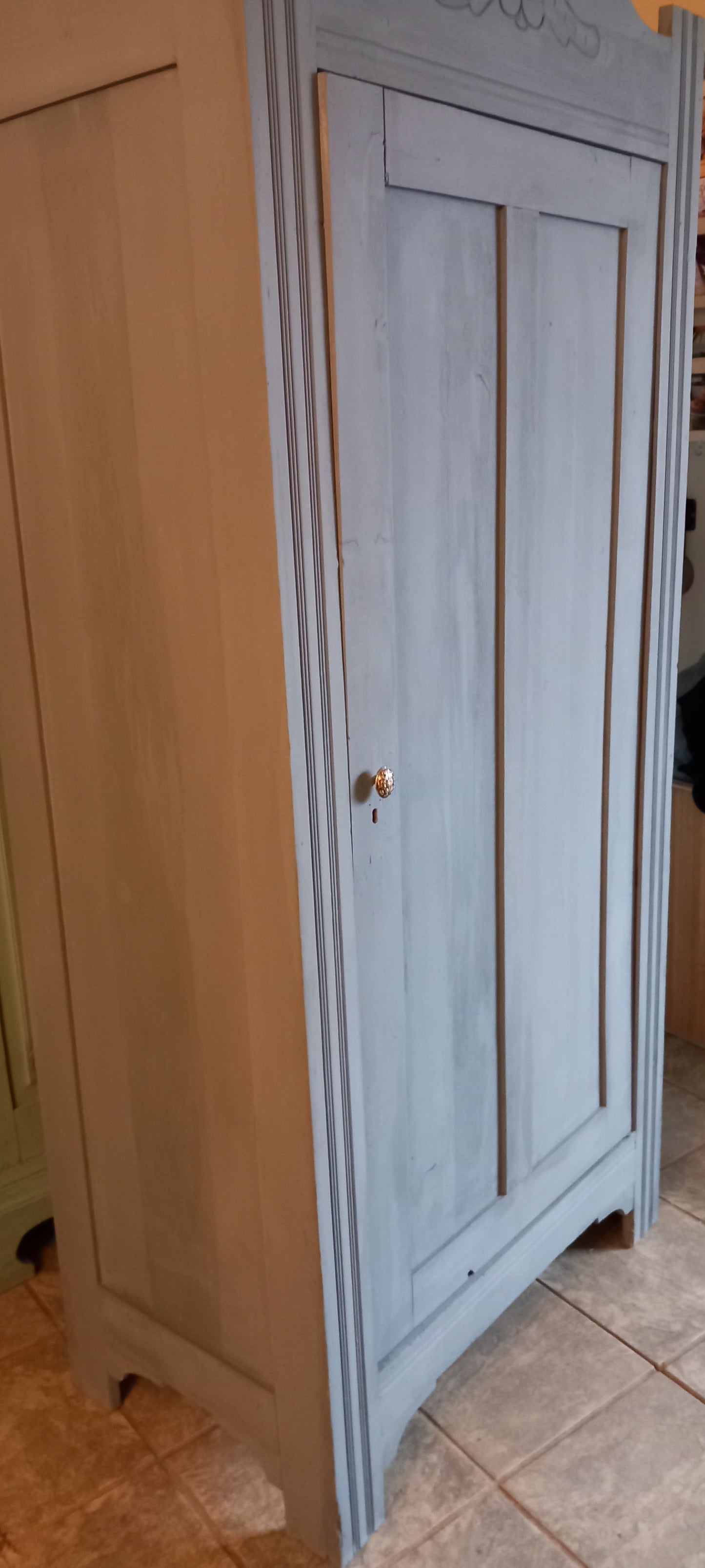 Karlekammerskab, blå