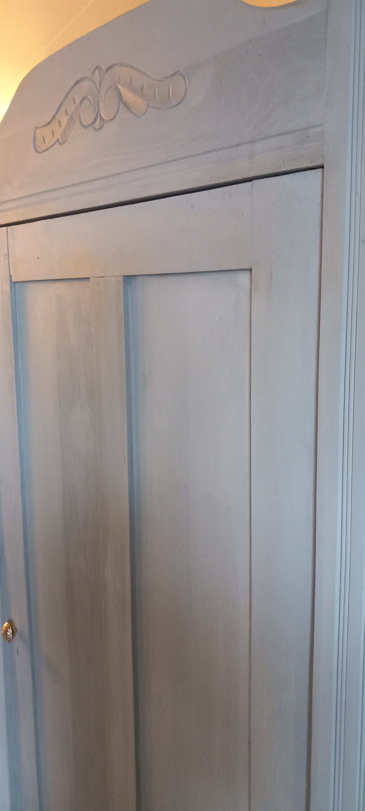 Karlekammerskab, blå