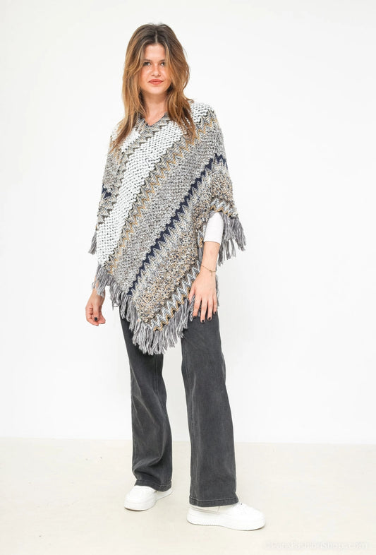 Poncho, strik med frynser, grå