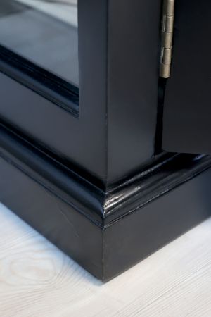 Marseille Vitrineskab m. 8 låger & hylder, sort