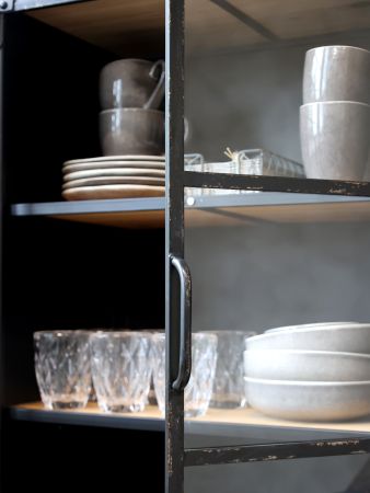 Vitrineskab m. glaslåger, antique sort