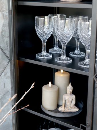 Vitrineskab på hjul m. glaslåger, antique sort