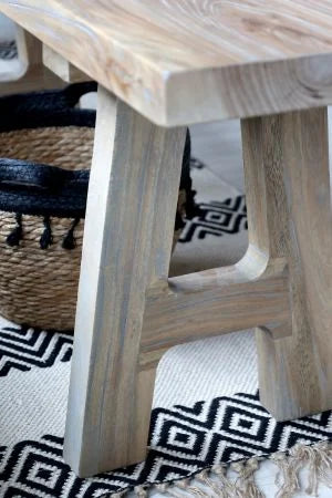 Bænk i genbrugstræ, fåes i 2 længder 180/240 cm