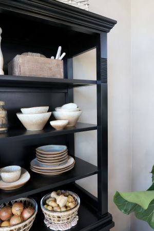 Marseille Reol m. 4 hylder og 2 låger, sort