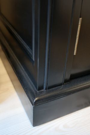 Marseille Reol m. 4 hylder og 2 låger, sort