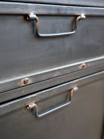 Factory Kommode m. 2 skuffer, antique sort, 2 stk