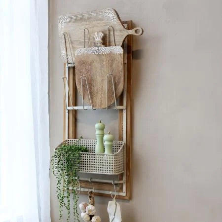 Holder m. kroge og kurv