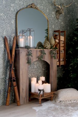 Grimaud Pejs til deko i genbrugstræ, natur