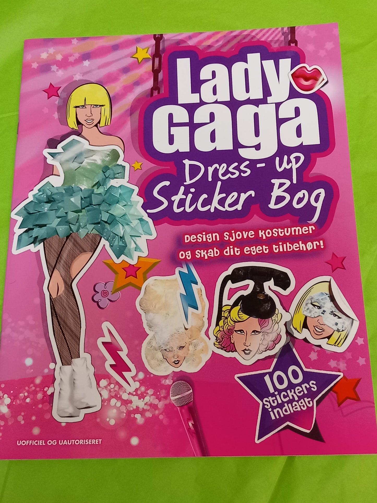 Lady gaga dress-up stickers bog